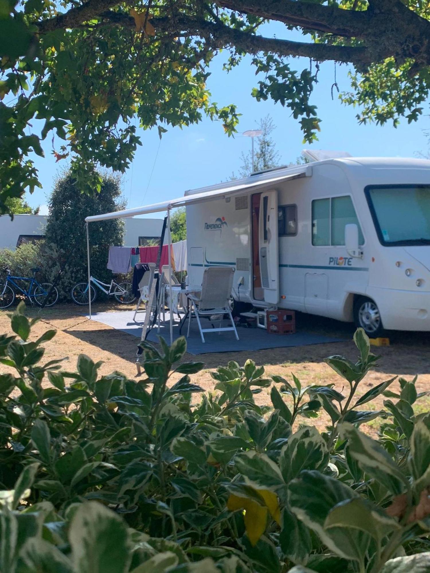 Camping Le Ragis Challans Buitenkant foto
